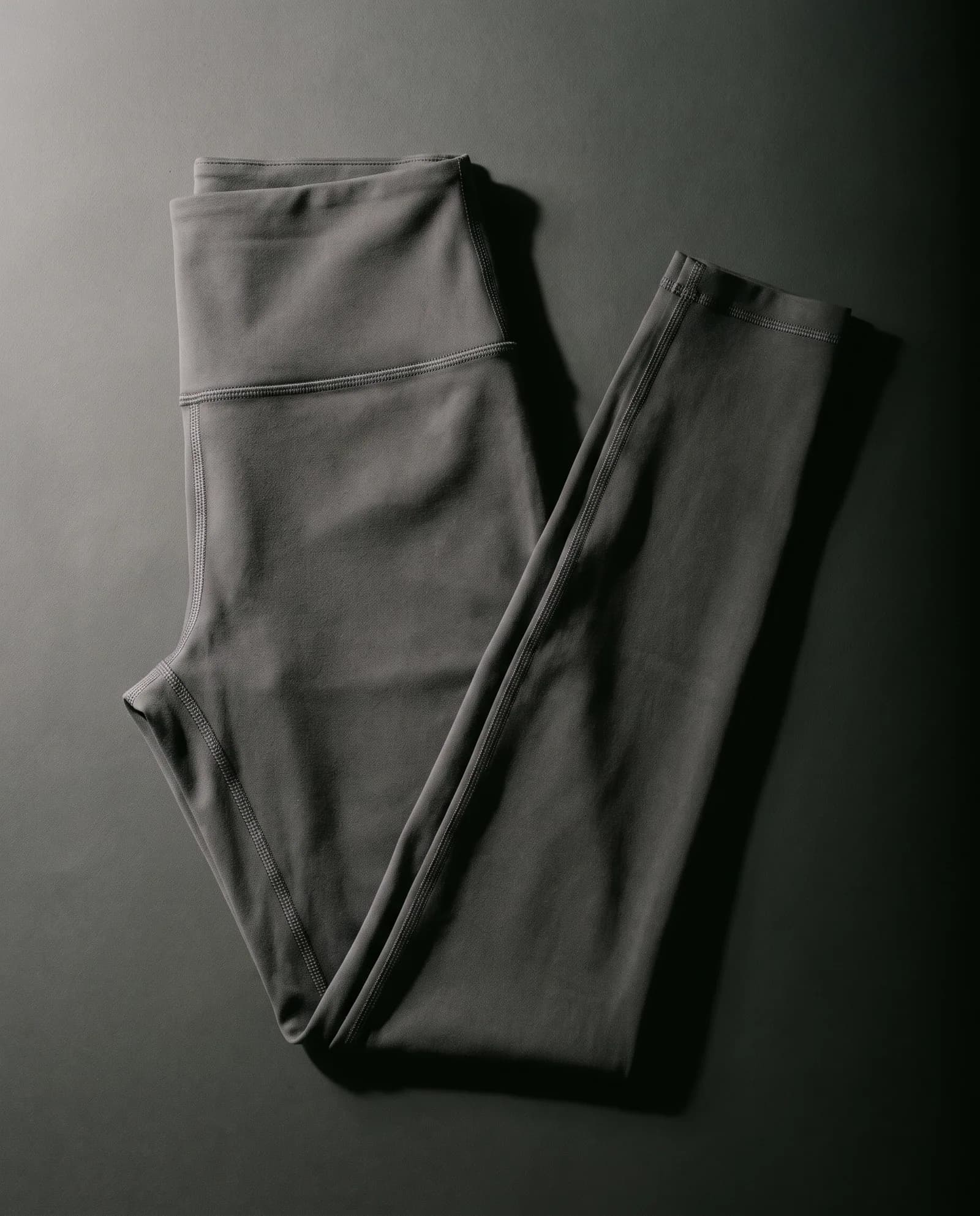 Carriage Legging — High rise, full length, squat-tested opaque.